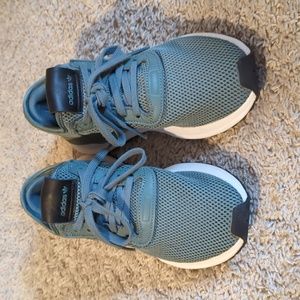 Adidas women gym shoes size 6.5 (sea moss color)